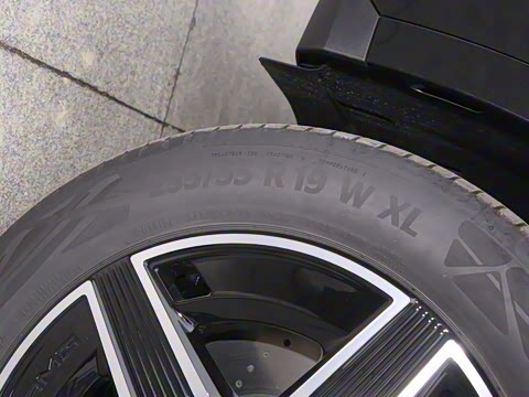 2025�� �Ŀ� GLC 260 4MATIC ����SUV