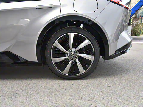 2025�� 630 MAX���а�