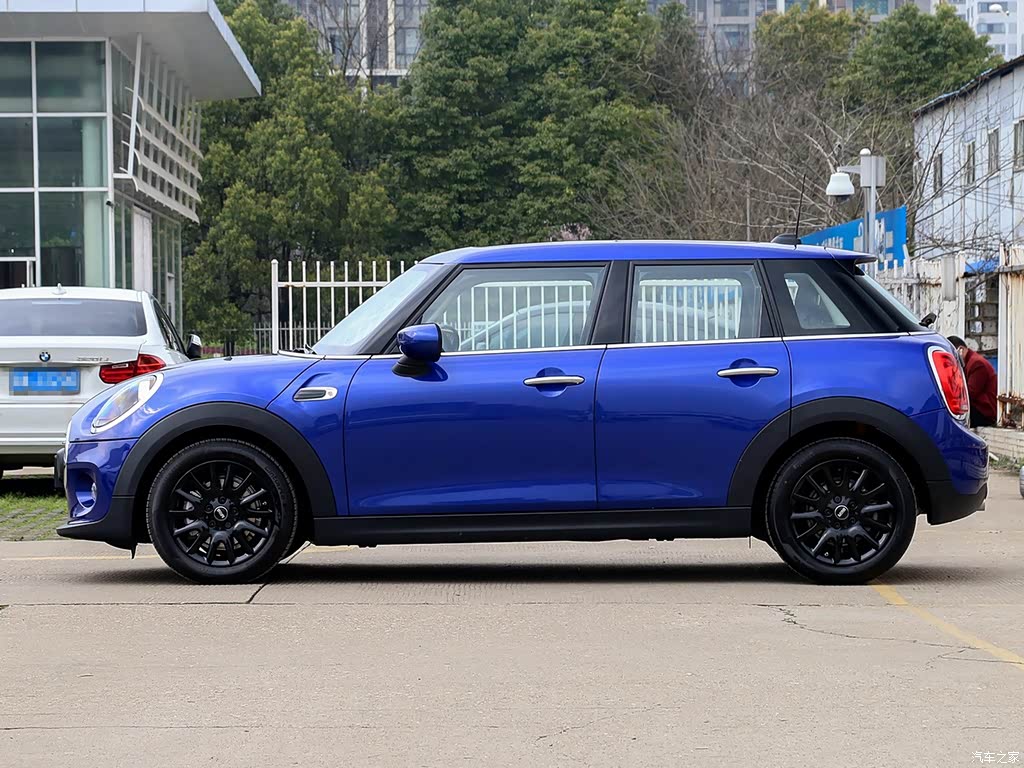 2019款 1.5t one plus 五门版