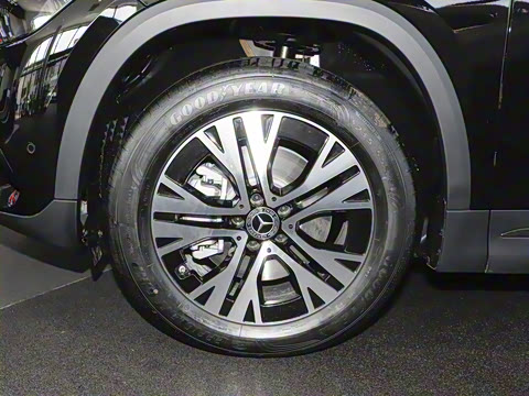 2025�� �Ŀ� GLA 220