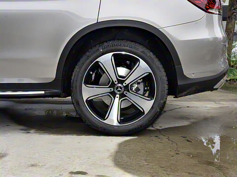 2021�� GLC 300 L 4MATIC ������