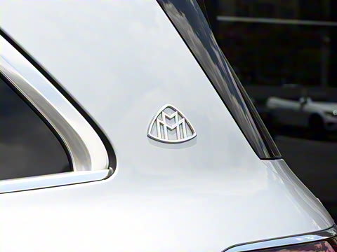 2025�� GLS 480 4MATIC