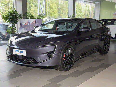 2025�� �Ŀ� Max���̰�