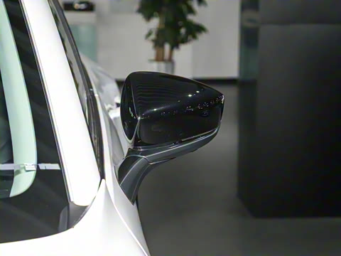 2023�� 2.0L ���а�