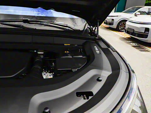 2025�� Ultra ���ܻ��°�