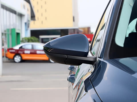 2021�� Sportback 55 quattro ������