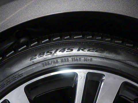 2025�� 3.0 L6 400PS �����ӳ���