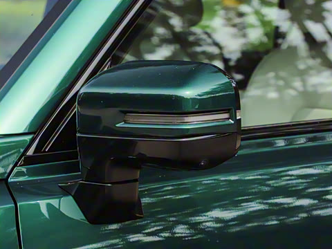 2025�� 2.0T 4WD Ultra