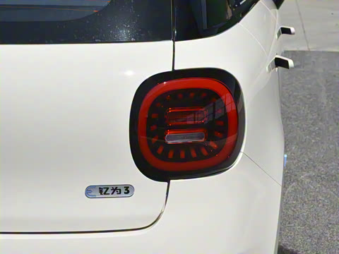 2023�� 405km Air