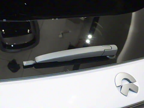 2025�� 75kWh Touring