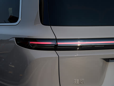 2025�� Pro ���ܻ��°�