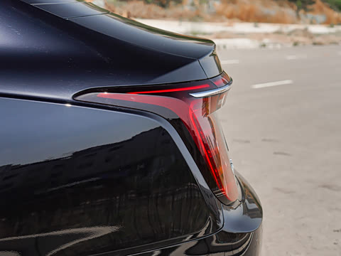 2025�� 2.0T ����������������� 5��