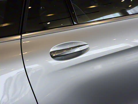 2021�� GLC 300 L 4MATIC ������