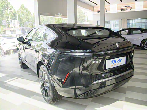 2025�� �Ŀ� Max ���̰�