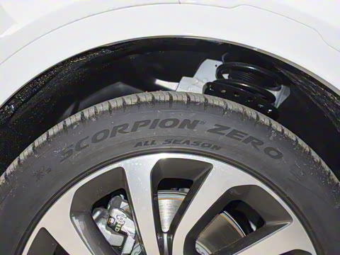 2023�� 249PS R-Dynamic SE ���ܿƼ���