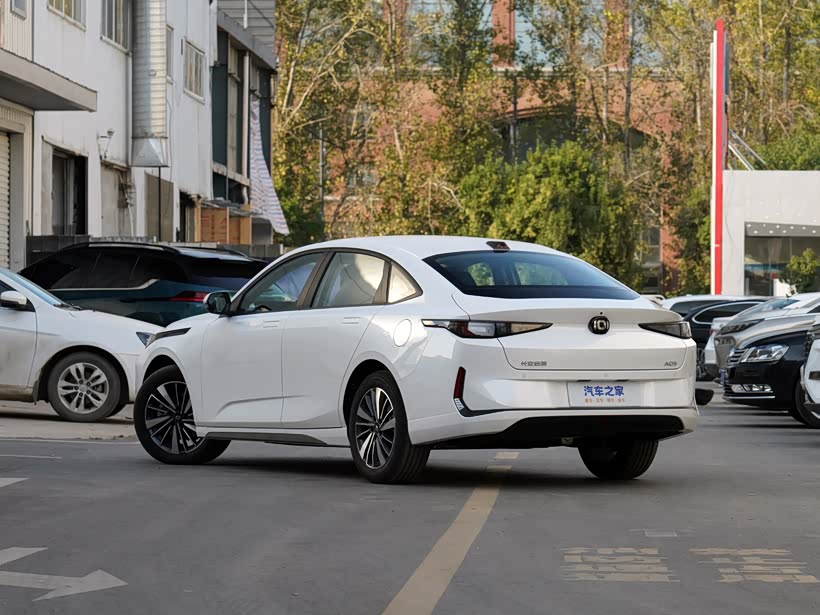 长安启源a05驾驭未来的混动力量