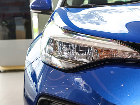 2021�� 2.0L ���а�