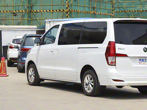 2022�� ���а� 2.0L �ֶ������� 7��