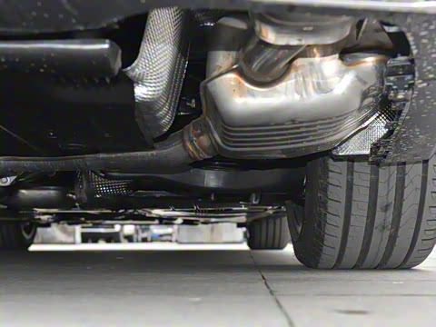 2022�� E 350 e L ���ʽ��϶����˶��γ�