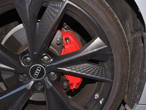 2025�� 45 TFSI quattro RS �׼����ٰ�