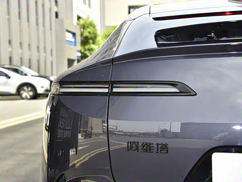 2025�� Ultra���������