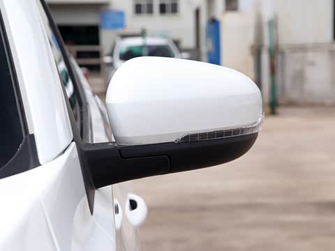 2020�� 1.5L �ֶ���