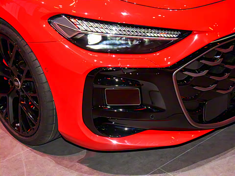 2026�� TFSI quattro 150kW �׷�������