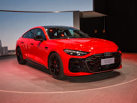 2026�� TFSI quattro 150kW �׷�������