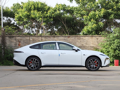 2025�� ���� 550Pro�캽��