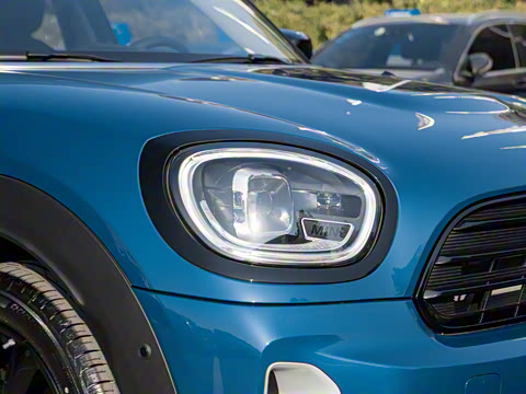 2022�� �Ŀ� 1.5T COOPER ALL4 ���ͼ�