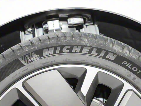 2025�� Ultra ���ܻ��°�