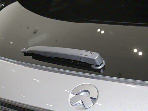 2025�� 75kWh Touring