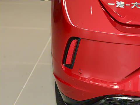 2025�� �Ŀ� 300TSI DSG���������