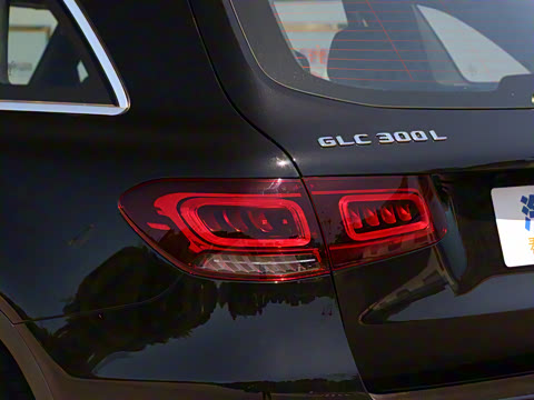 2022�� �Ŀ��� GLC 300 L 4MATIC ������