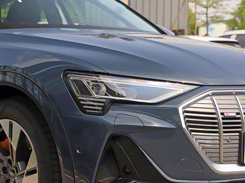 2021�� Sportback 55 quattro ������