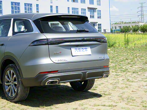 2025�� 2.0T ��������� 7��