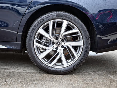 2025�� �Ŀ� E 300 L ʱ����