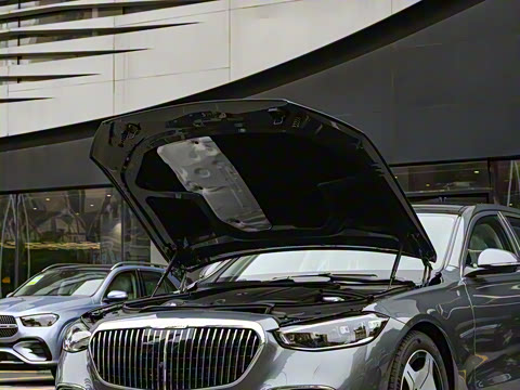 2025�� �Ŀ� S 480 4MATIC