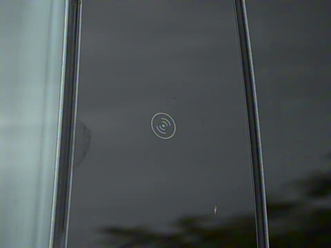 2025�� 75kWh Touring