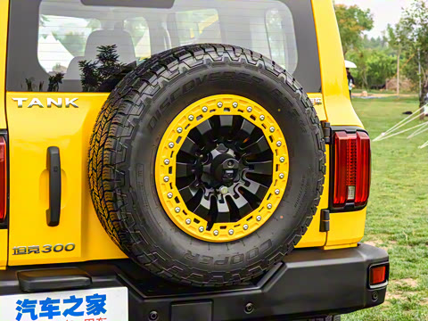 2022�� 2.0T �߾��޶���