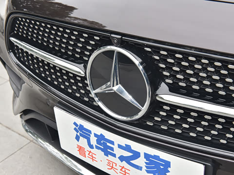 2022�� E 350 e L ���ʽ��϶����˶��γ�