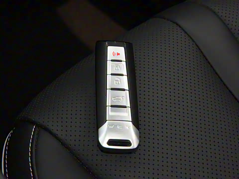 2022�� 2.0T �߾��޶���