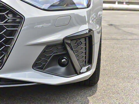 2025�� 200���������� 45 TFSI quattro ��ѡ������