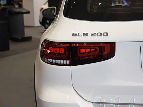 2021�� GLB 200 ������