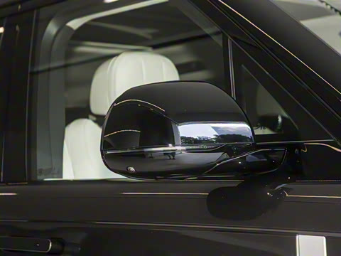 2025�� 3.0 L6 400PS �����ӳ���