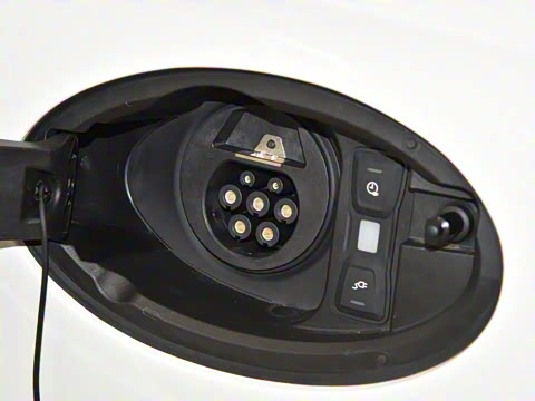 2026�� 4.0T V8 Mulliner