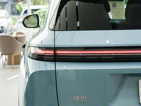 2025�� Ultra ���ܻ��°�