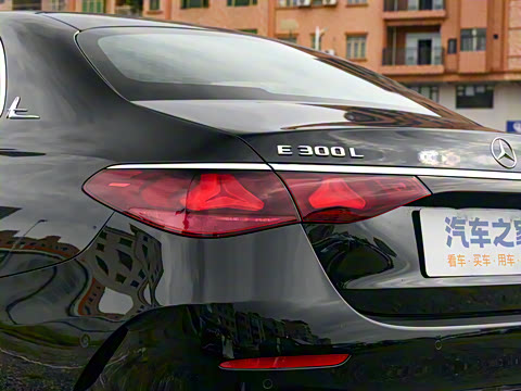 2025�� �Ŀ� E 300 L ����˶���