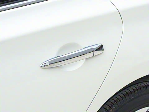 2024�� �Ŀ��� ���� 1.6XE CVT���ʰ�