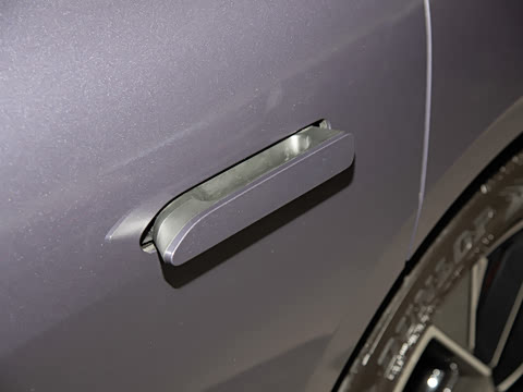 2025�� �Ŀ� Max���̰�